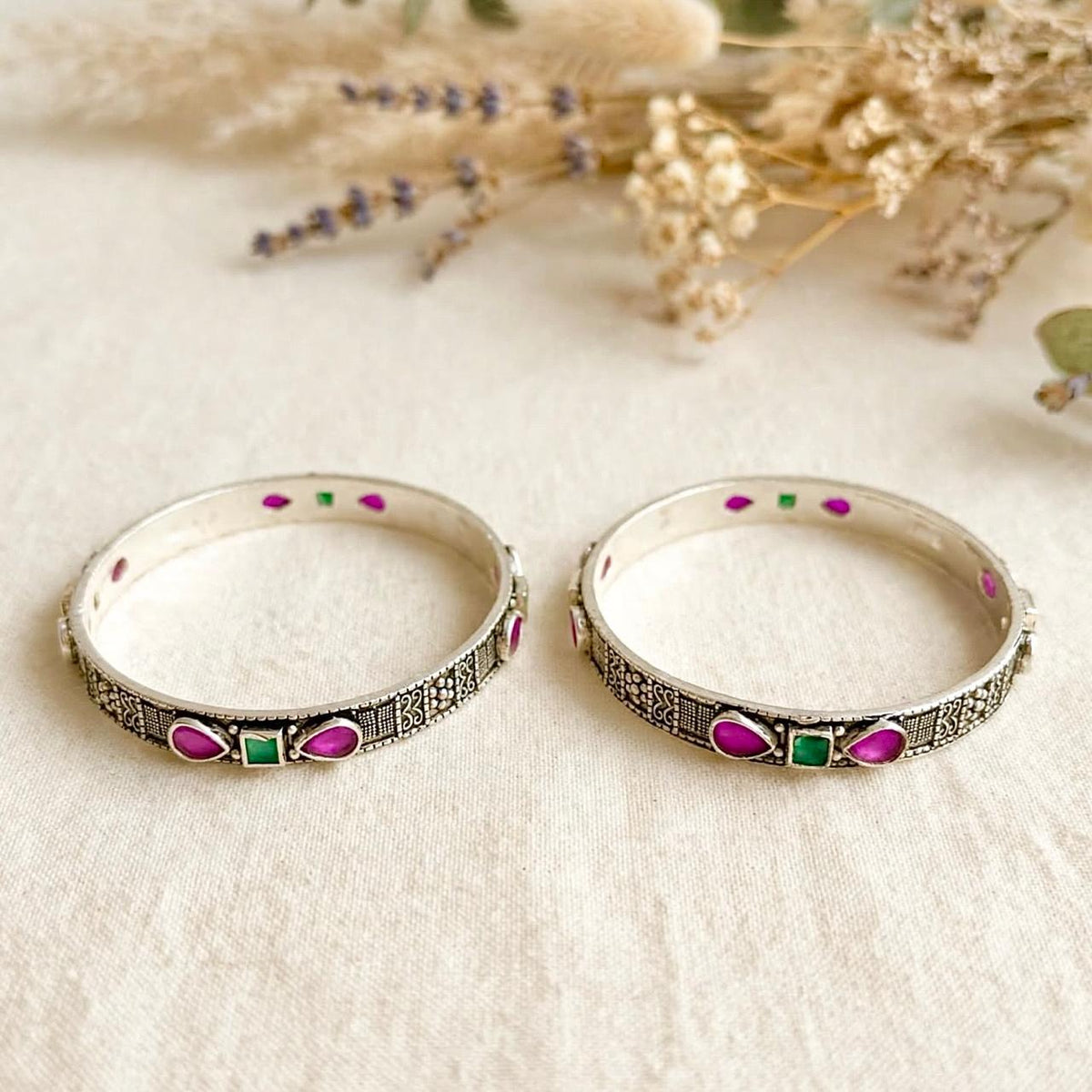 SILVER BANGLE