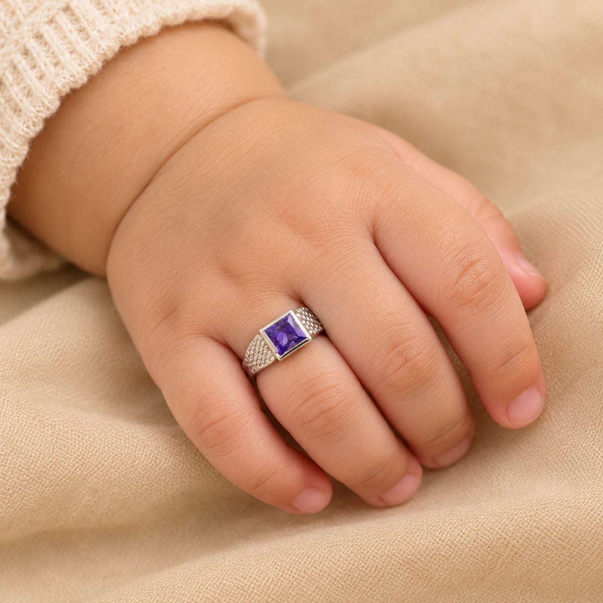 SILVER BABY RING