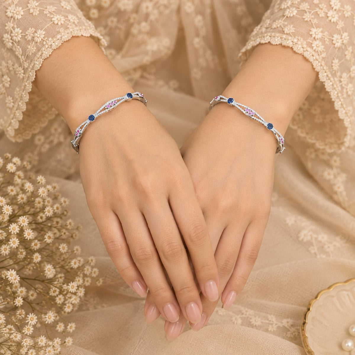 SILVER BANGLE