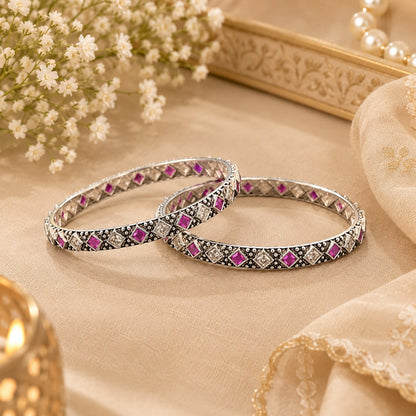 SILVER BANGLE