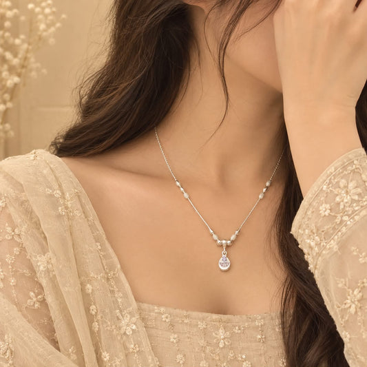 SILVER CHAIN PENDANT