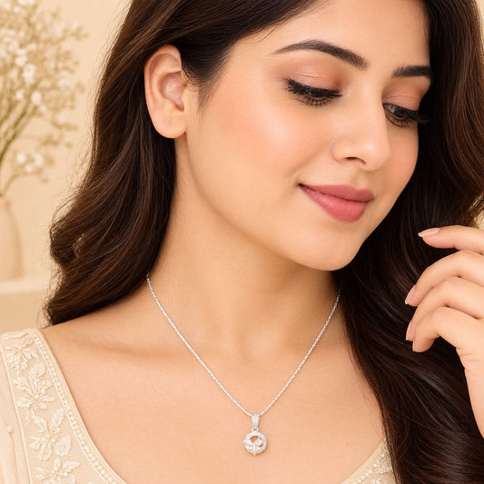 SILVER CHAIN PENDANT