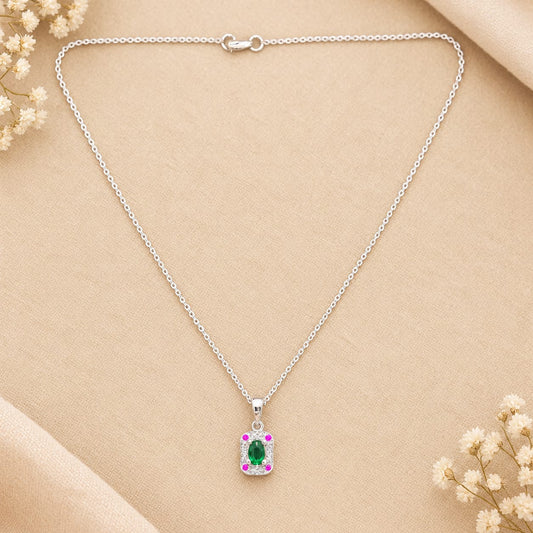 SILVER CHAIN PENDANT