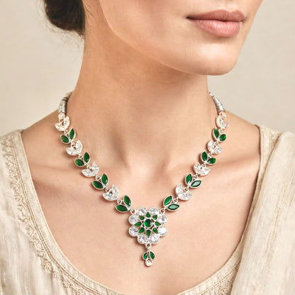 SILVER NECKLACE