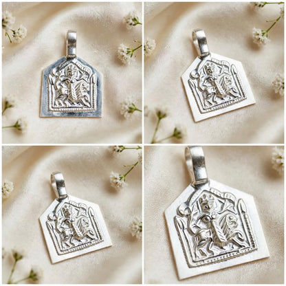 SILVER PENDANT
