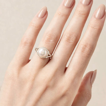 SILVER WHITE MOTI RING