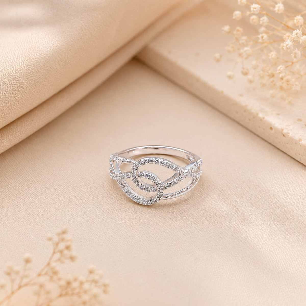 SHINING STONE SILVER 92.5 RING