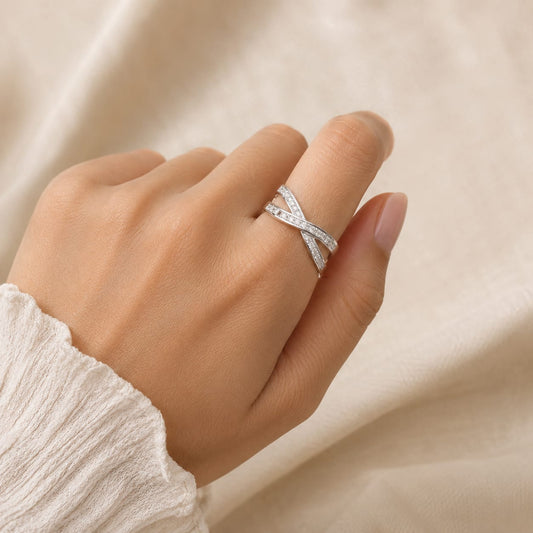 BEAUTIFULL SILVER 92.5 RING