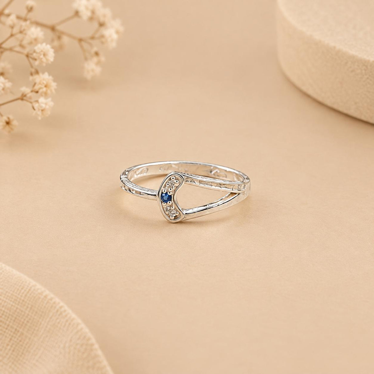 LIGHTWEIGHT SILVER RING FOR GIRLS