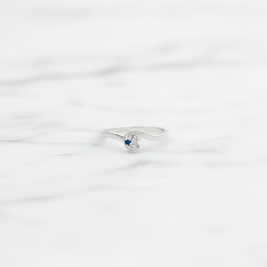 Silver Minimal Wave Design Lightweight Ring with Blue Accent | Women’s Silver Ring