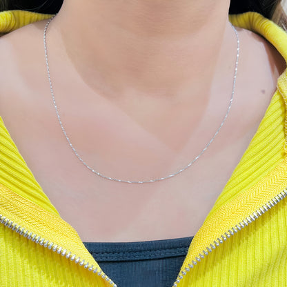 Silver Elegant Lightweight Chain for Women – Minimalistic Daily Wear Chain