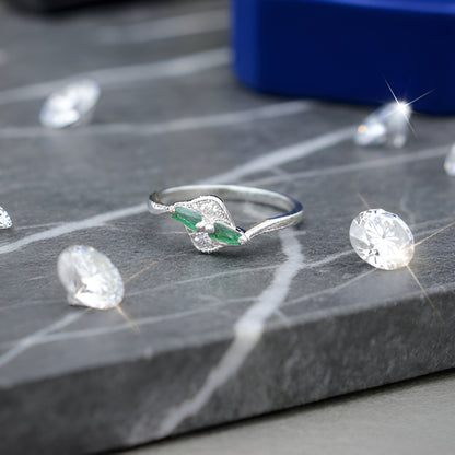 Silver Leaf Design Minimal Ring with Green Accent | Women’s Silver Ring