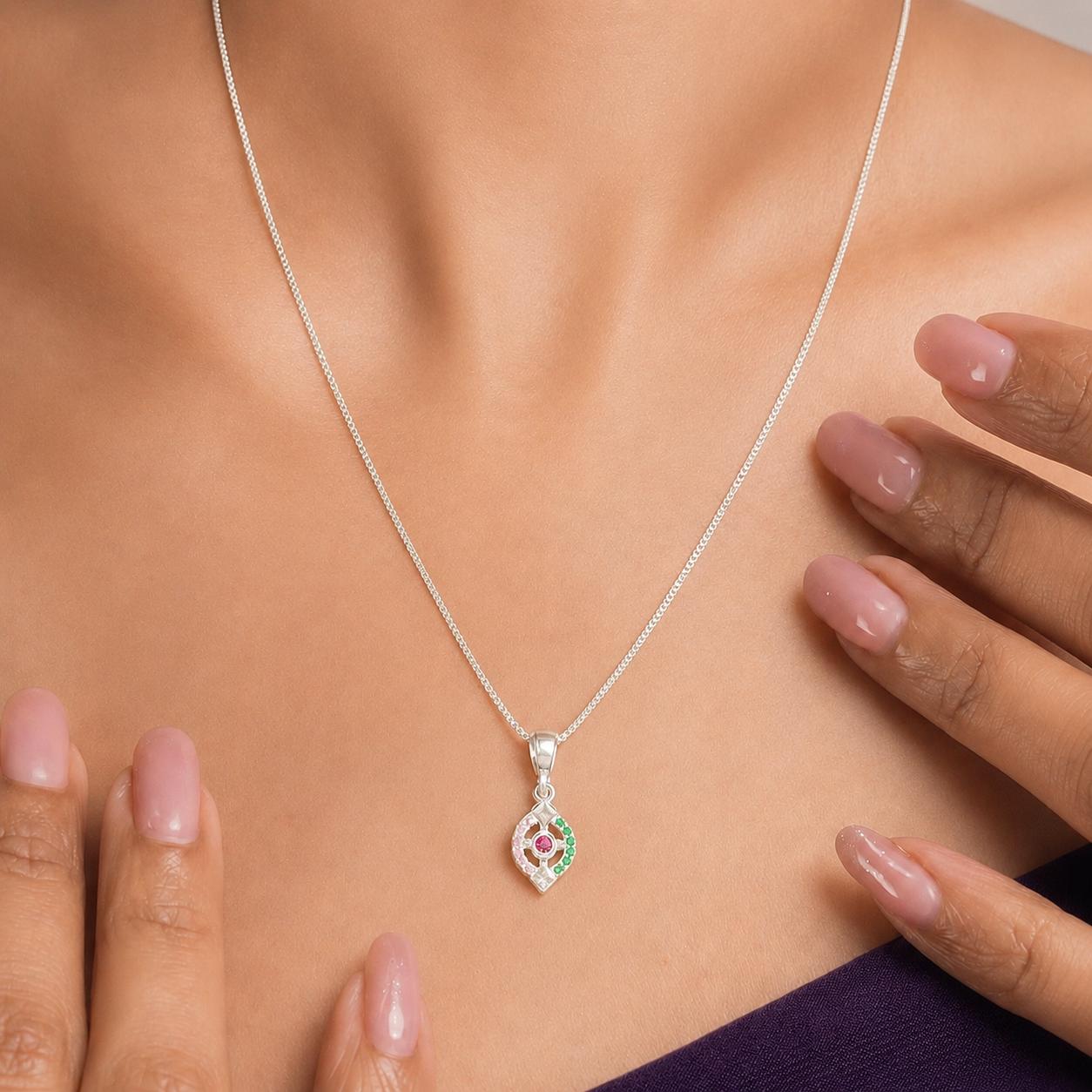 LEAF SHAPE SILVER CHAIN PENDANT