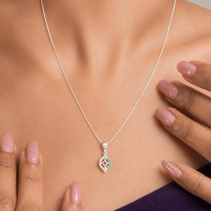 LEAF SHAPE SILVER CHAIN PENDANT