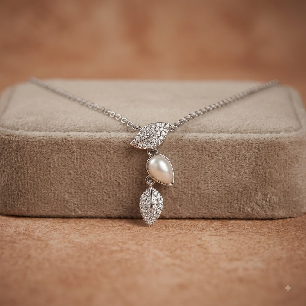 LEAF DESIGN SILVER 92.5 CHAIN PENDANT
